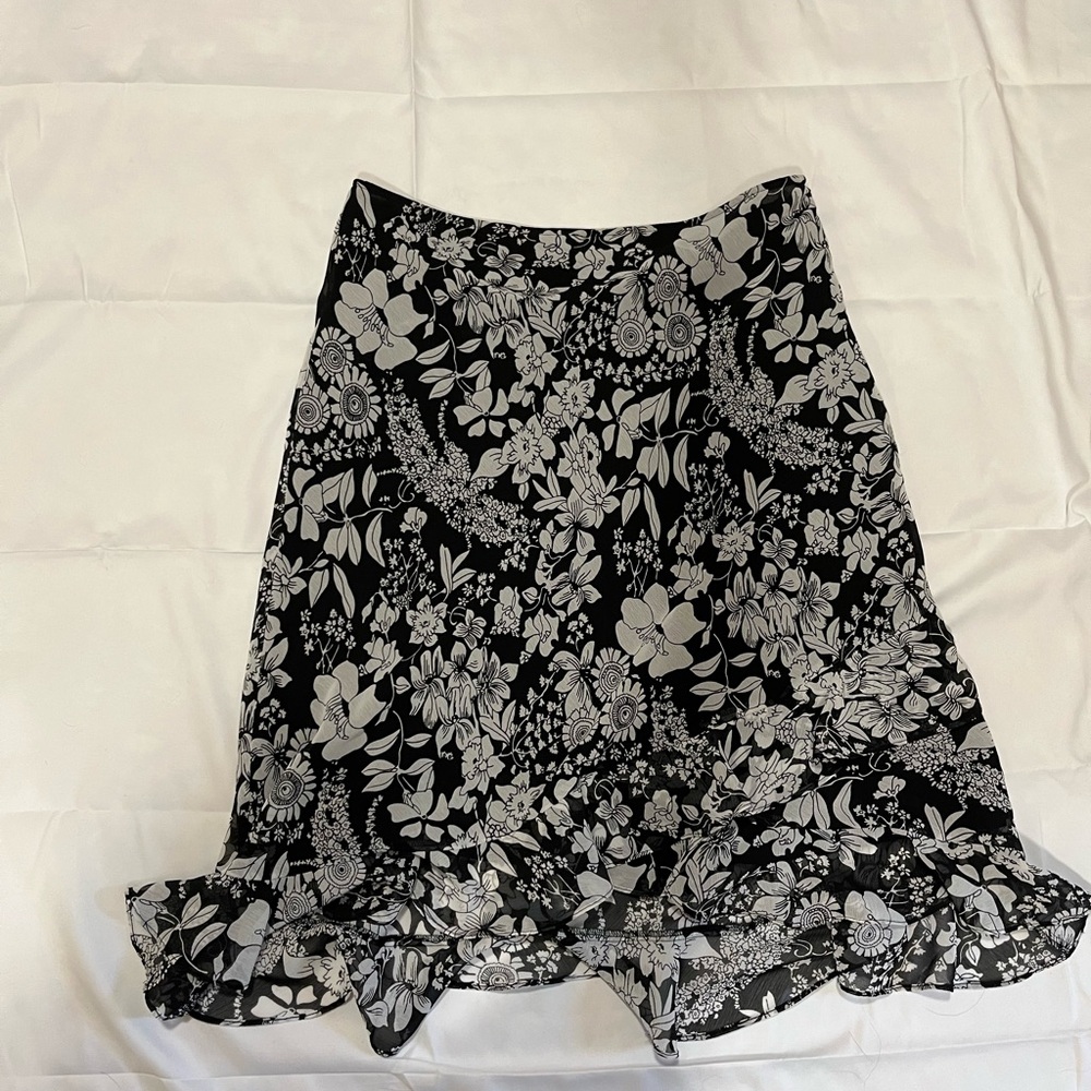 Black and White Floral Ruffle Hem Skirt